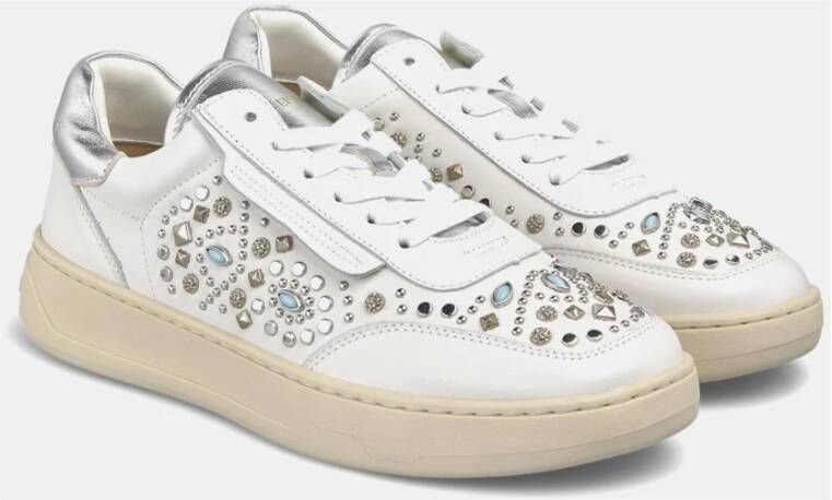 Alma en Pena Sneakers met studs White Dames