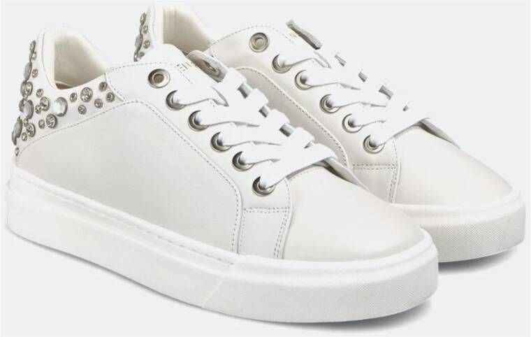 Alma en Pena Studded Leren Sneaker met Plateauzool White Dames