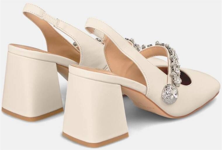 Alma en Pena Vierkante hak damesschoenen met strass detail White Dames