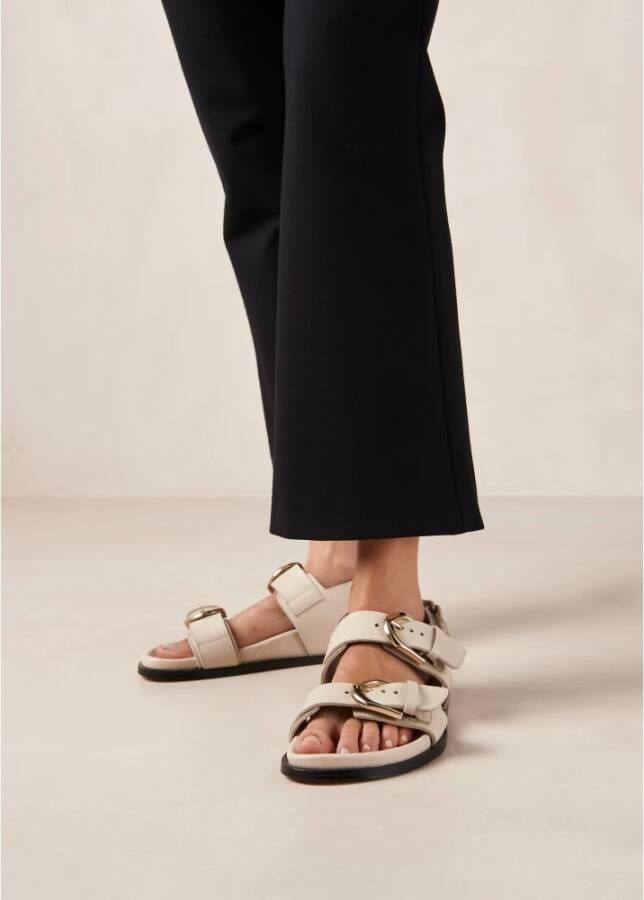 ALOHAS Sandals Beige Dames