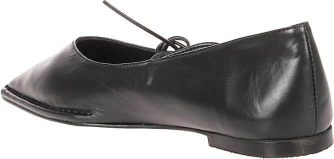 ALOHAS Zwarte ballerina met vierkante neus en frontveters Black Dames