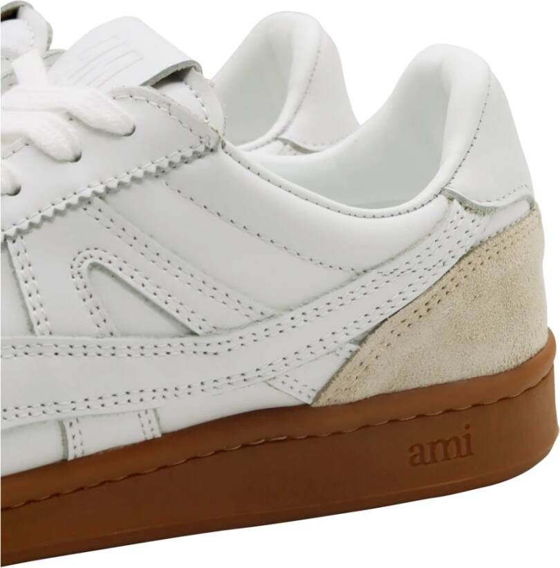 Ami Paris Witte Tennis Sneaker Wit Heren