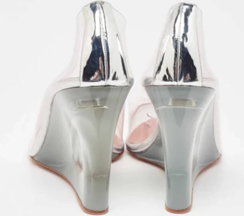 Amina Muaddi Pre-owned Fabric heels White Dames