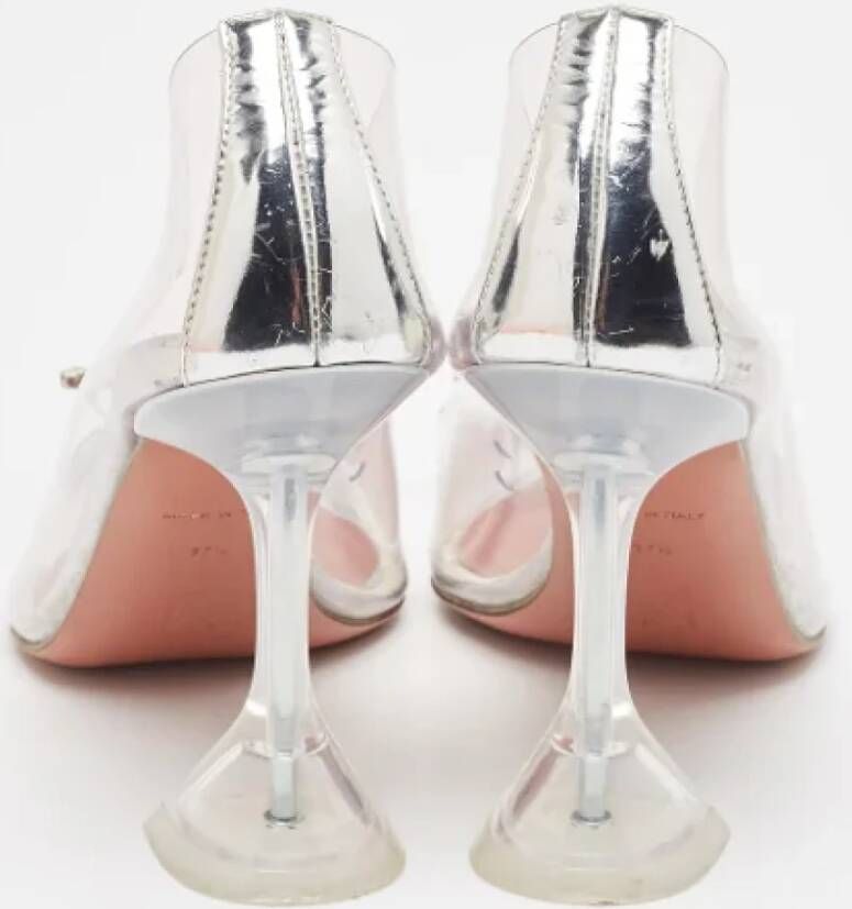 Amina Muaddi Pre-owned Leather heels White Dames