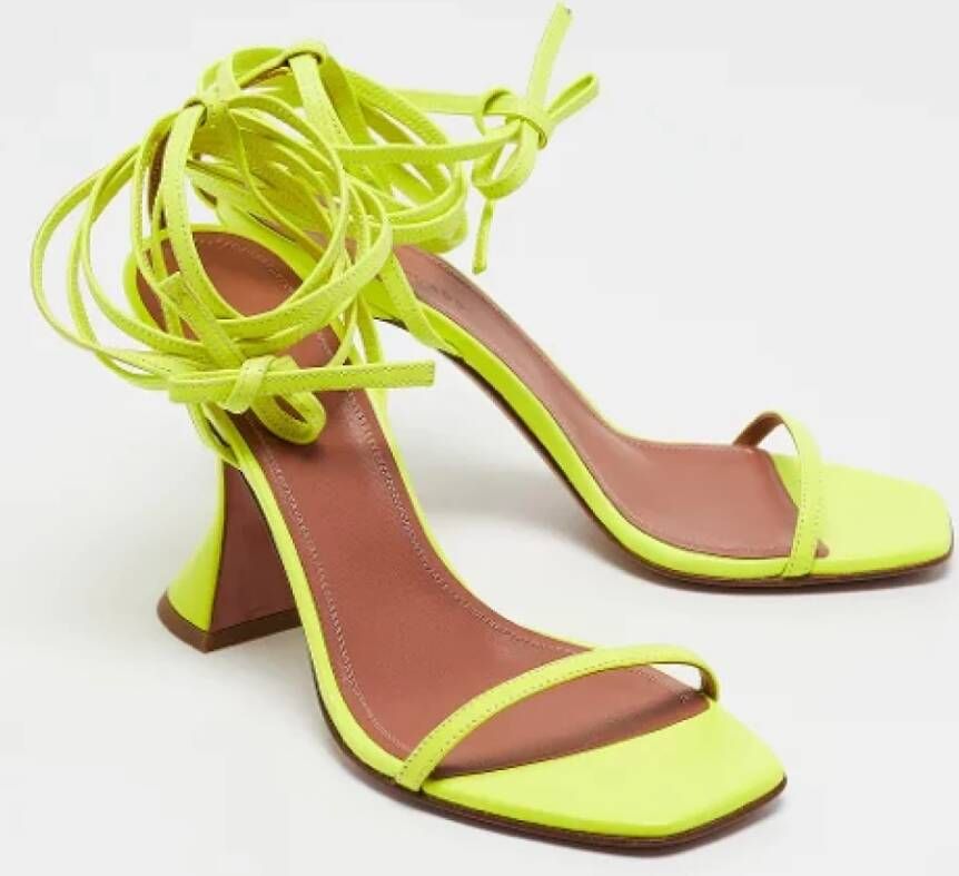 Amina Muaddi Pre-owned Leather sandals Green Dames