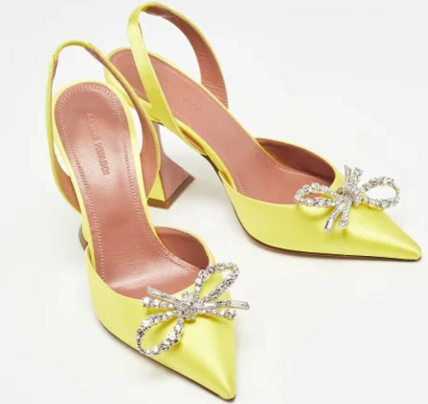 Amina Muaddi Pre-owned Satin heels Yellow Dames