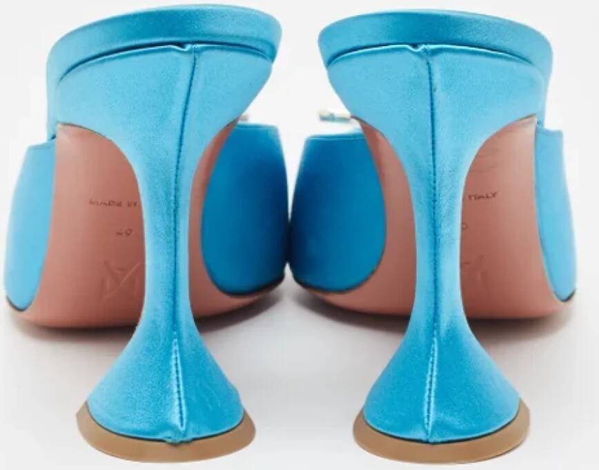 Amina Muaddi Pre-owned Satin mules Blue Dames