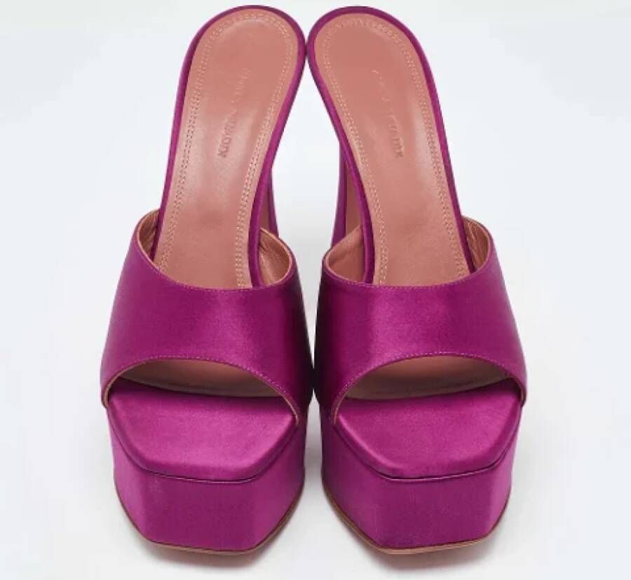 Amina Muaddi Pre-owned Satin sandals Pink Dames
