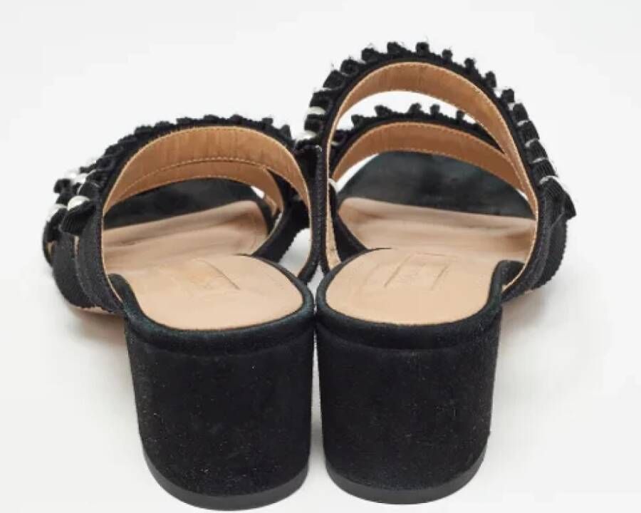 Aquazzura Pre-owned Canvas sandals Black Dames