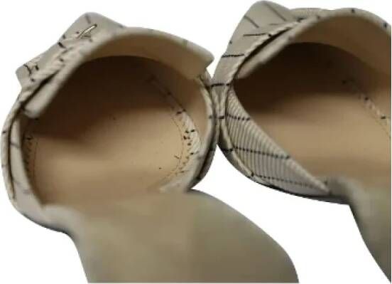 Aquazzura Pre-owned Cotton mules Beige Dames