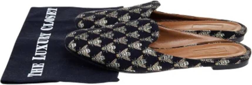 Aquazzura Pre-owned Fabric flats Black Dames