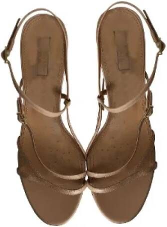 Aquazzura Pre-owned Leather heels Brown Dames