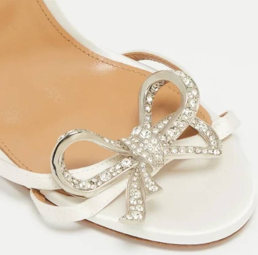 Aquazzura Pre-owned Satin sandals White Dames