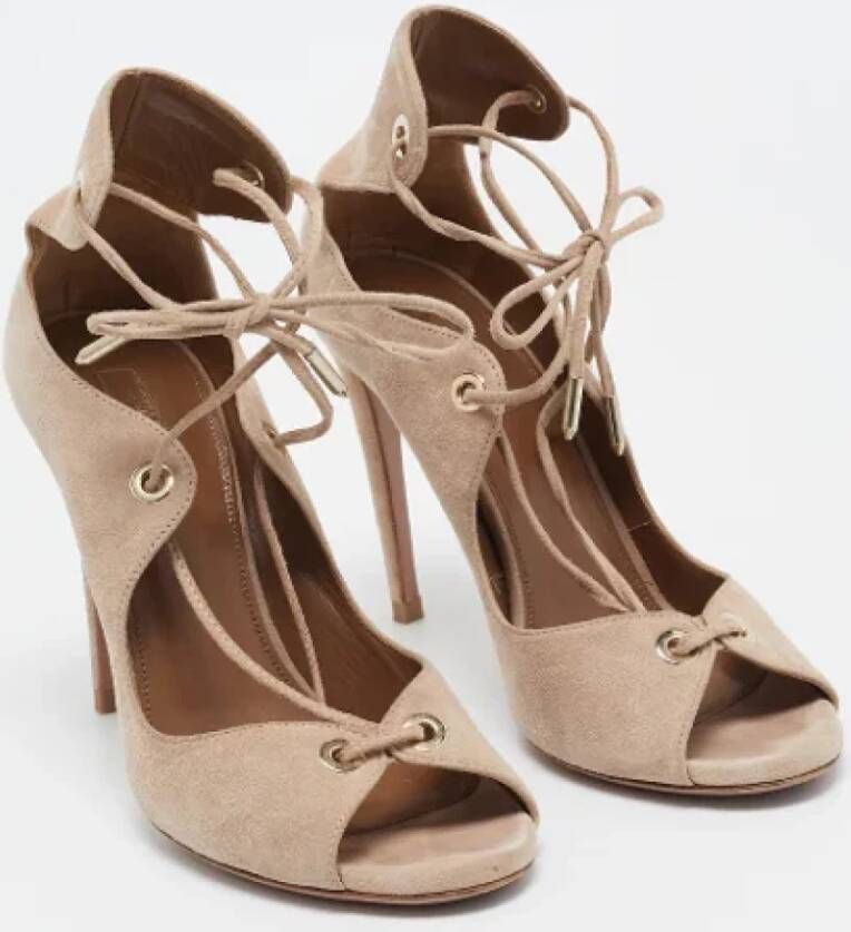 Aquazzura Pre-owned Suede sandals Beige Dames