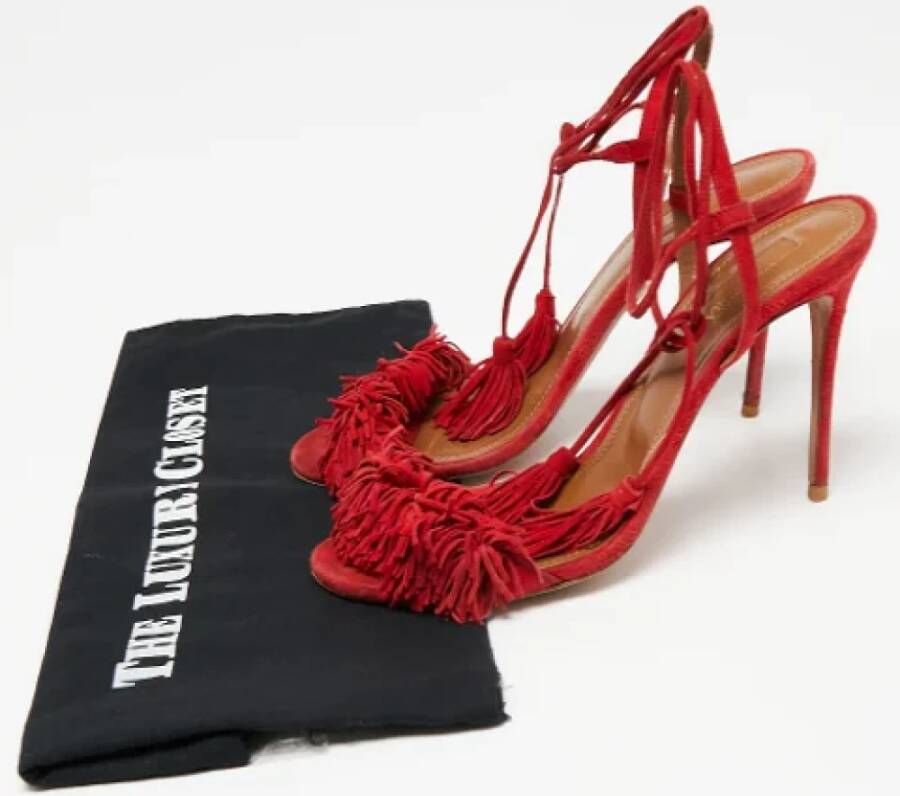 Aquazzura Pre-owned Suede sandals Red Dames