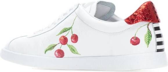 Aquazzura Stijlvolle Sneakers met Flessenzak White Dames