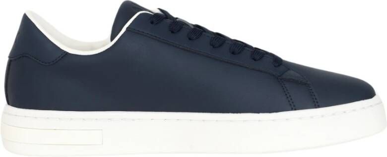 Armani Exchange Blauwe Sneakers met Logo en Contrasterende Zijbanden Blue Heren