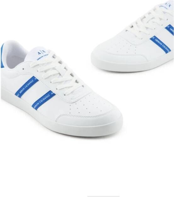 Armani Exchange Witte Sneakers met Blauwe Details White Heren