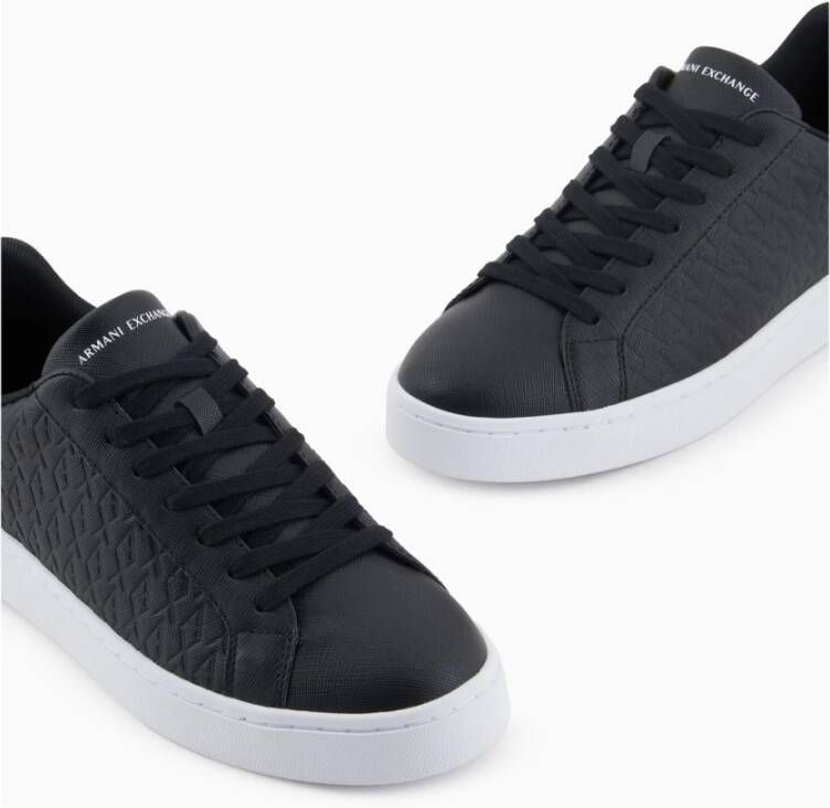 Armani Exchange Zwarte en witte sneakers voor heren Black Heren