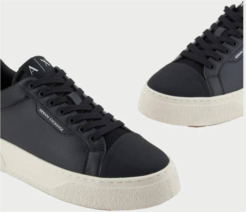 Armani Exchange Zwarte Sneakers Ronde Neus Rubberen Zool Black Heren