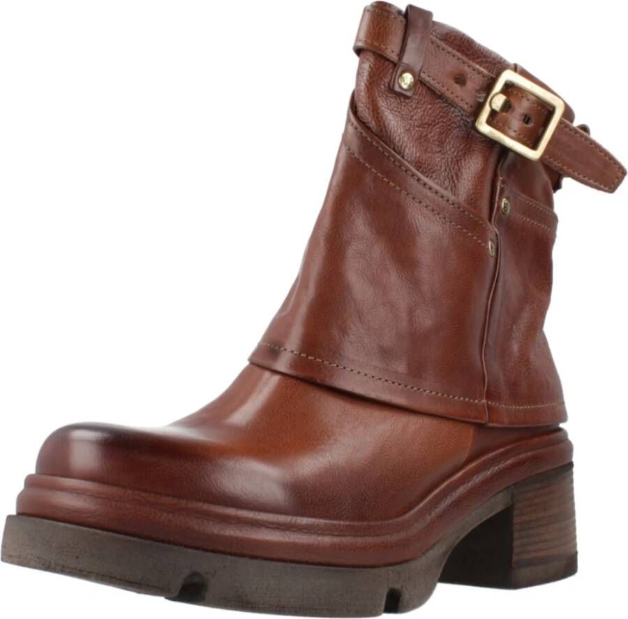 a.s.98 Stijlvolle Enkellaarsjes met Gespdetail Brown Dames