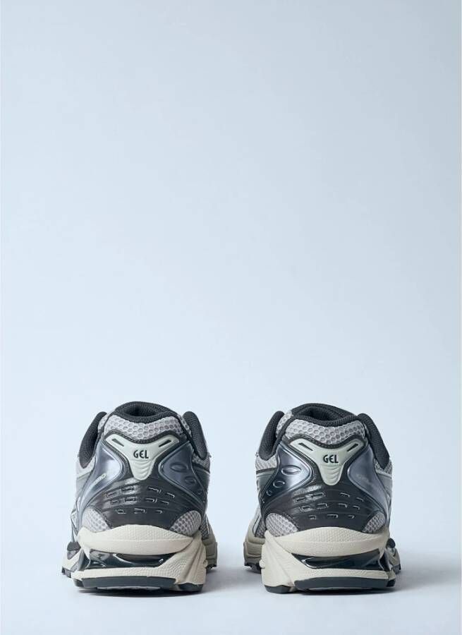 ASICS Mesh Sneakers met Metallic Finish Gray Heren