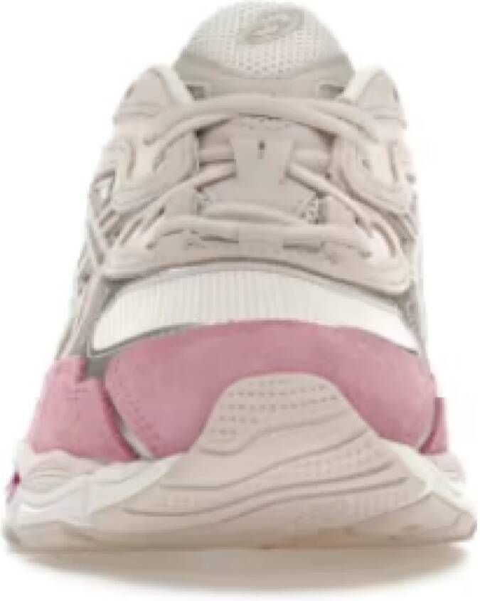 ASICS Sneakers in Cream Mineral Beige Pink White Dames