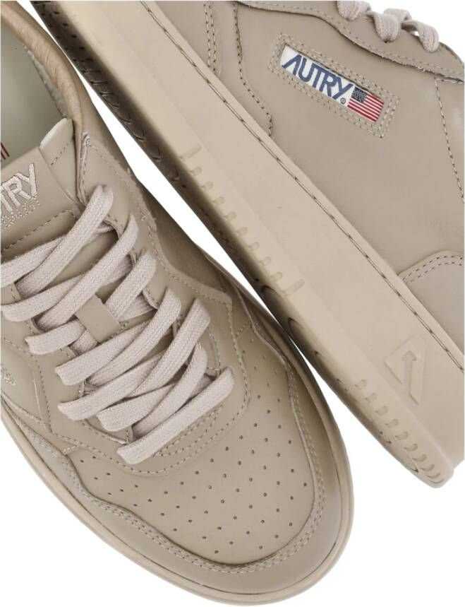 Autry Beige Leren Sneakers met Logo Details Beige Heren