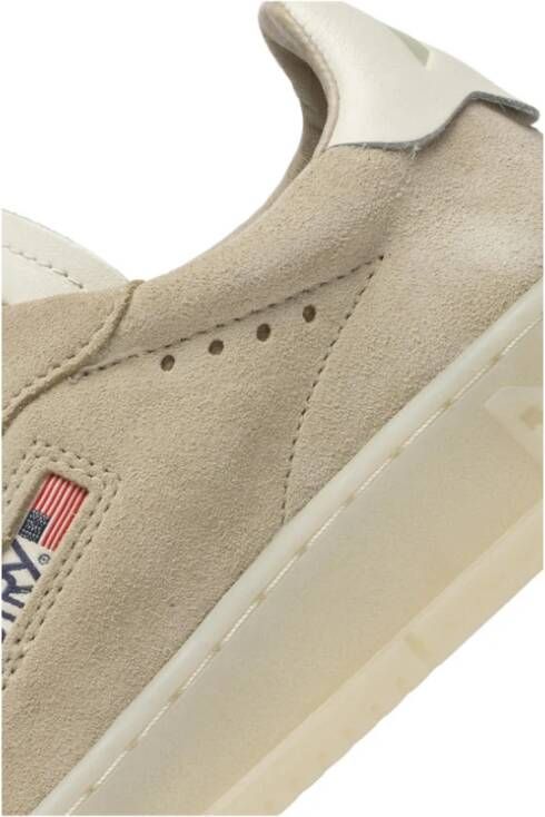 Autry Beige Suède Lage Sneakers Dallas Beige Dames