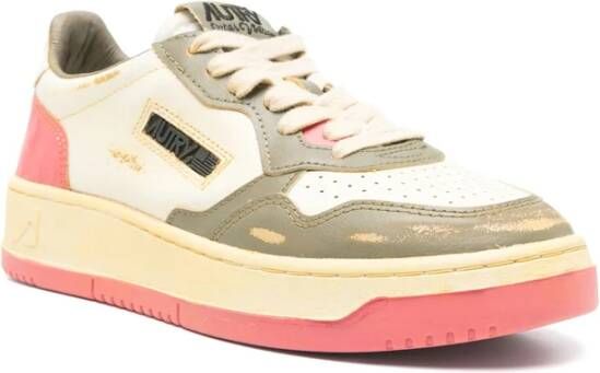 Autry Beige Veterschoenen met Logo Patch Multicolor Dames