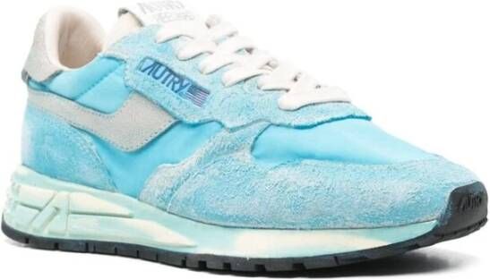 Autry Blauwe Distressed Suède Panel Sneakers Blue Dames