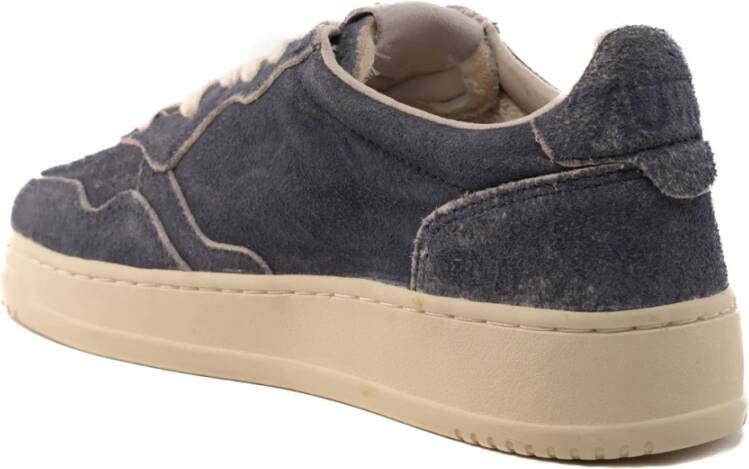 Autry Blauwe Suède Sneakers met Geborstelde Textuur Blue Dames