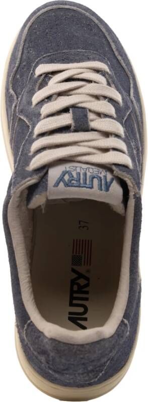 Autry Blauwe Suède Sneakers met Geborstelde Textuur Blue Dames