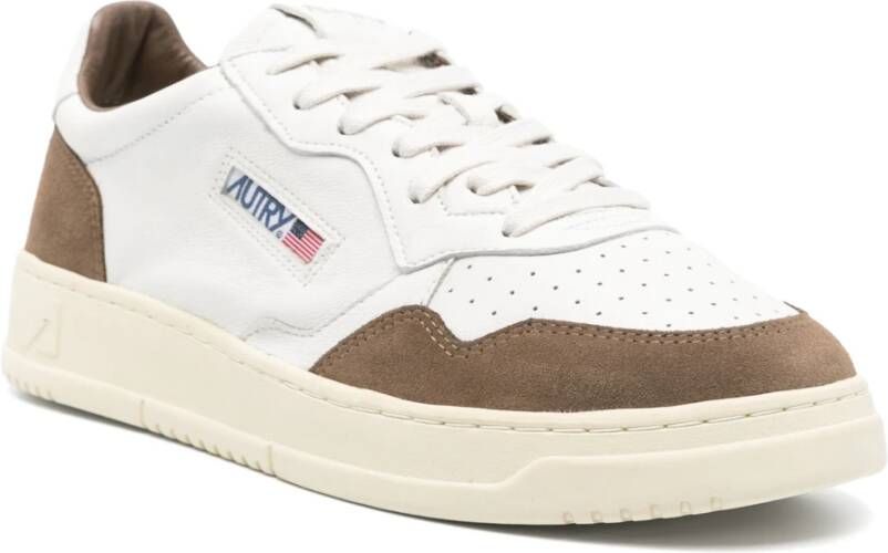 Autry Bruine Sneakers met Multi-layer Inzetstukken Brown Heren