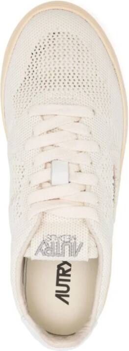 Autry Casual Sneakers voor Dagelijks Gebruik Beige Dames