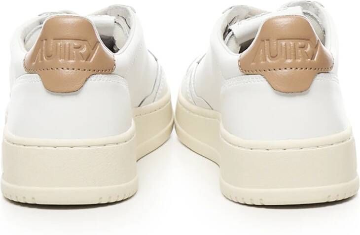 Autry Chunky Sole Sneakers Wit Kameel White Dames