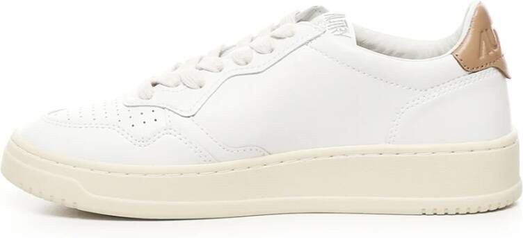 Autry Chunky Sole Sneakers Wit Kameel White Dames