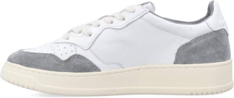 Autry Grijze Leren Sneakers met Borduurdetails White Heren