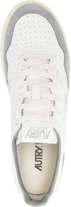 Autry Grijze Sneakers Vetersluiting Platte Rubberen Zool Gray Heren