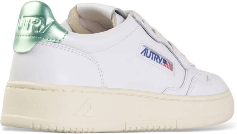 Autry Lage groene tab-schoenen in wit pastelgroen White Dames