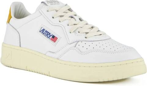 Autry Lage Leren Sneakers Gele Inzet White Heren