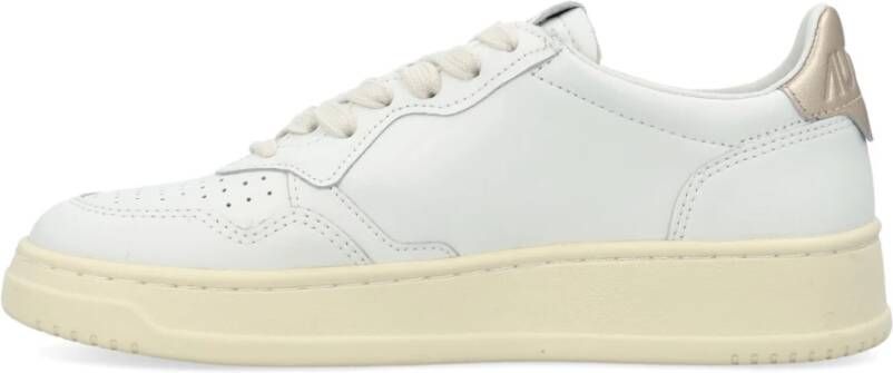 Autry Lage Leren Sneakers met Geborduurde Patch White Dames