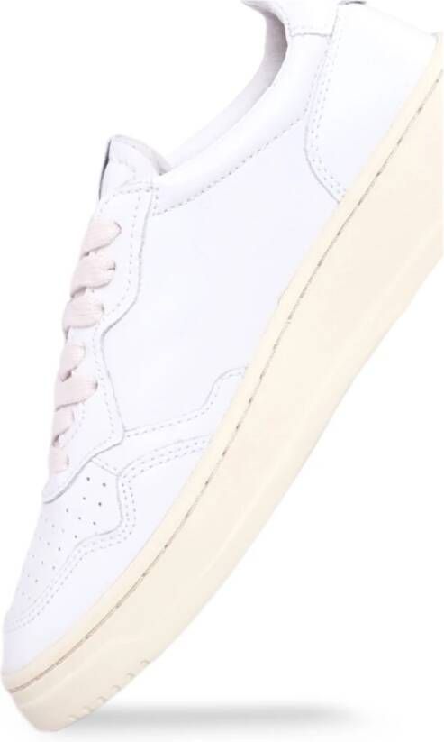 Autry Lage Leren Witte Schoenen in Wht Wht White Dames