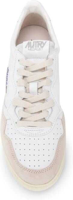 Autry Vintage-geïnspireerde lage suède sneaker White Dames