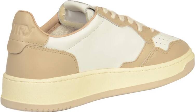 Autry Lage Medalist Sneakers voor Vrouwen Beige Dames