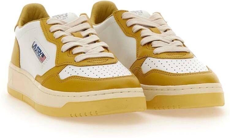 Autry Lage Sneakers voor Vrouwen Yellow Dames