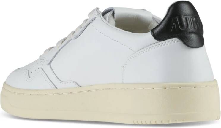 Autry Lage Sneakers White Dames