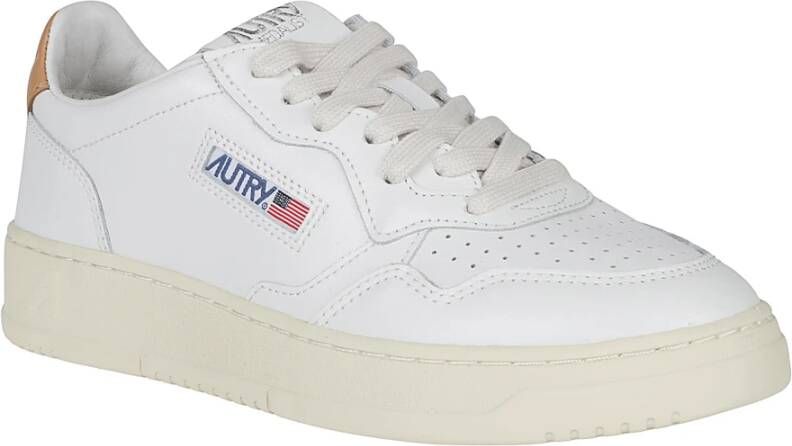 Autry Lage Sneakers White Dames