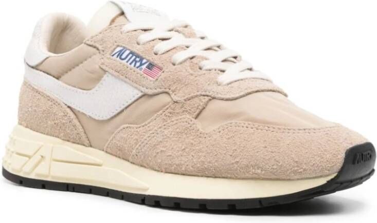 Autry Lage Witte Sneakers Beige Dames