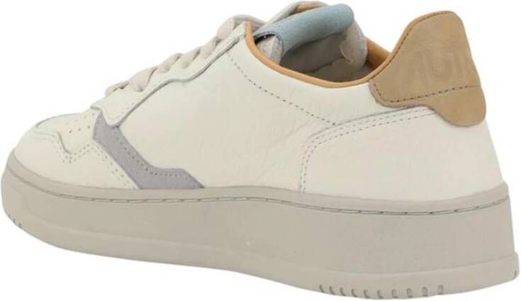 Autry Leren Sneakers met Logodetails Beige Dames